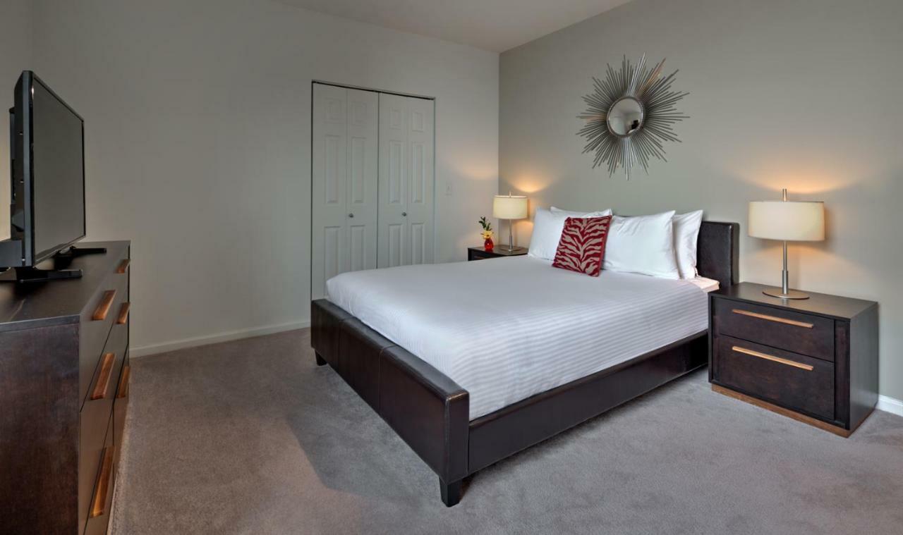 شقة Furnished Quarters At Grove Pointe جيرسي سيتي المظهر الخارجي الصورة