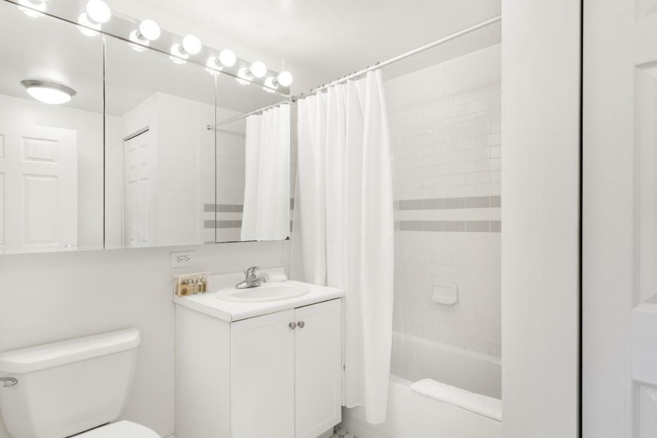 شقة Furnished Quarters At Grove Pointe جيرسي سيتي المظهر الخارجي الصورة